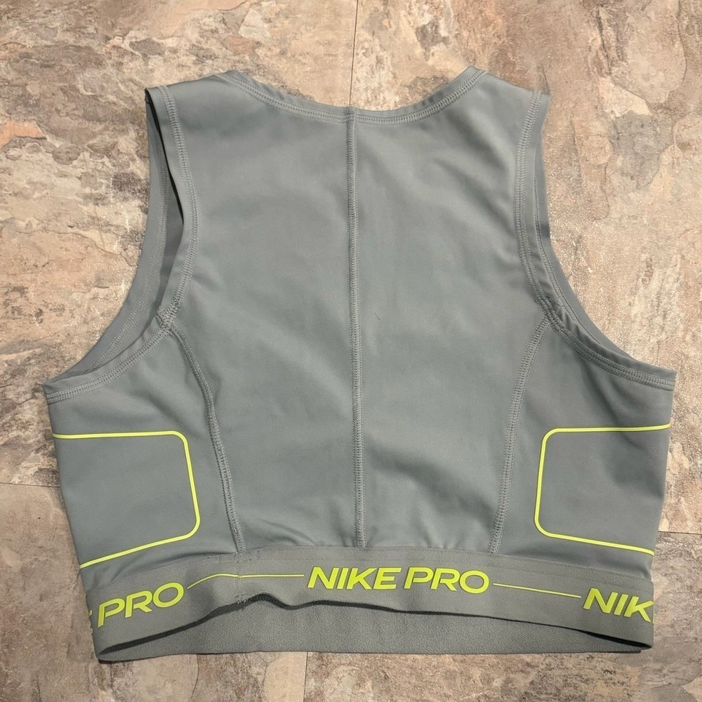 Nike Pro Dri-Fit Tight Fit DM7685 Women's Small Crop Tank Top - Picture 3 of 5
